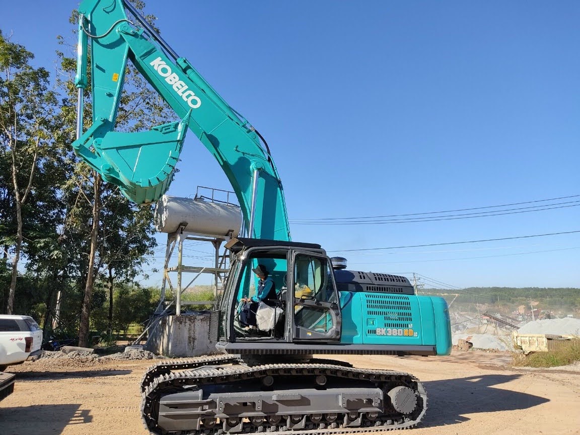 máy đào kobelco sk380 xe đào gầu 1.6 1.9 khối máy đào kobelco sk380 xe đào gầu 1.6 1.9 khối