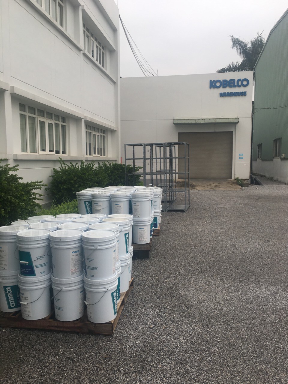 Dầu nhớt chính hãng 100%