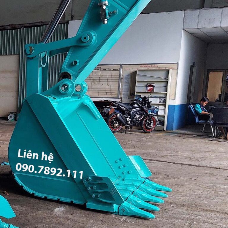 gau-may-xũ-dao-kobelco-chinh-hang
