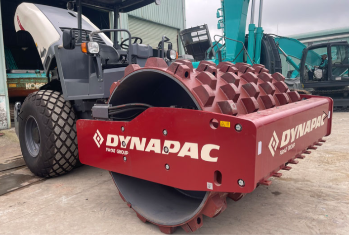 xe ly chân cừu dynapac 